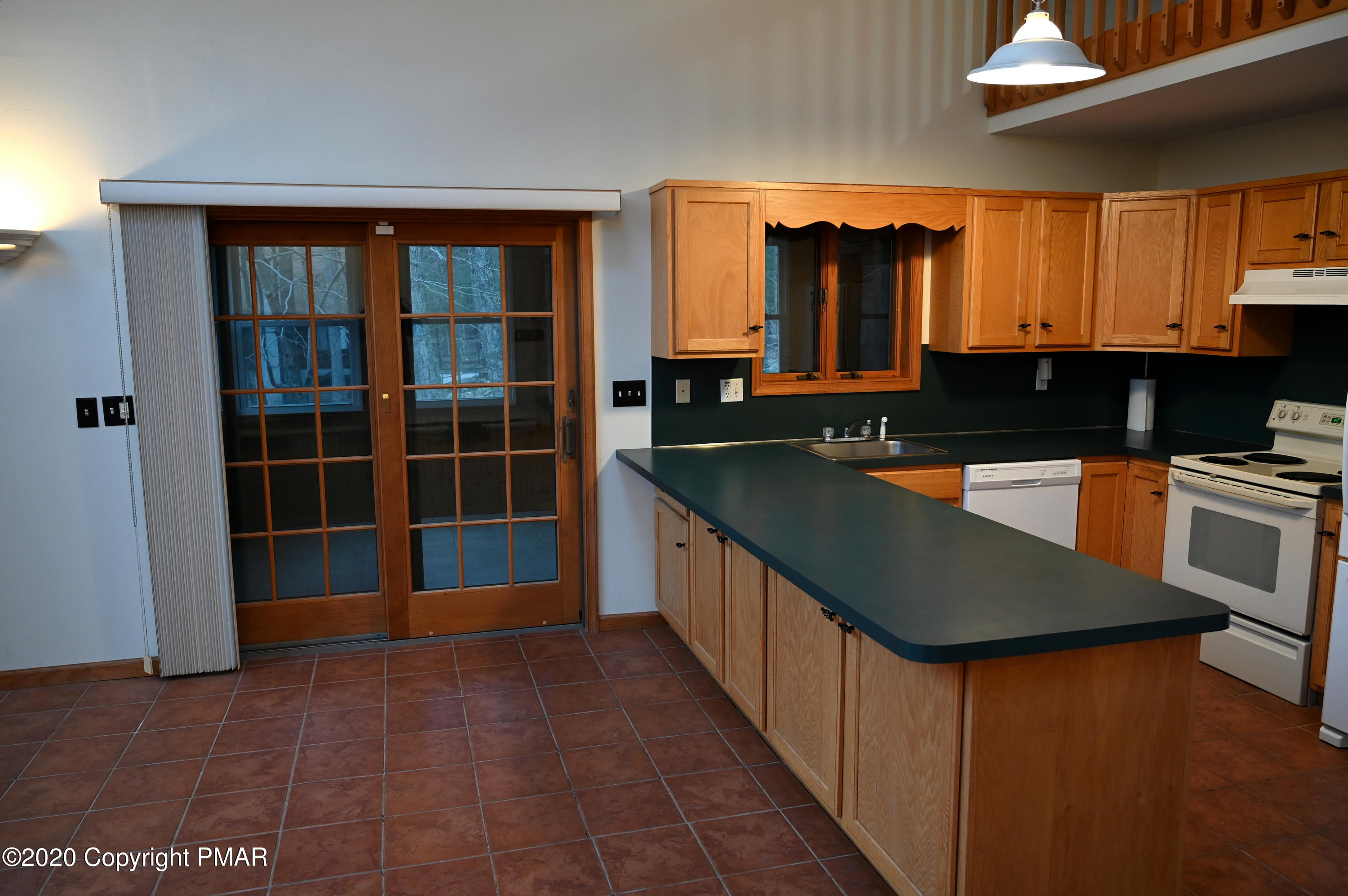 6440 Decker Road Bushkill, PA 18324 - Photo 7 of 36 DSC_0672