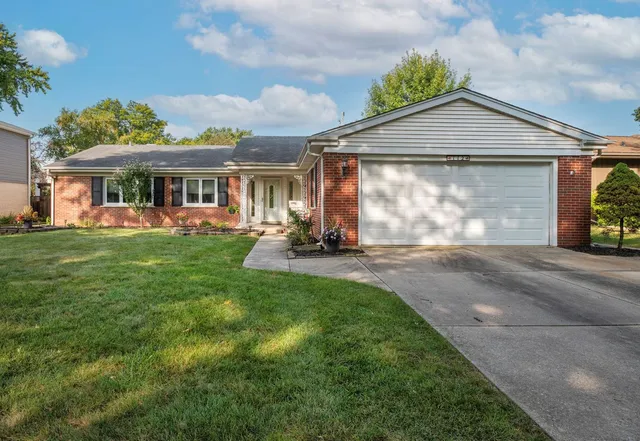 $649,900 | 112 North Regency Drive West, Arlington Heights, IL 60004