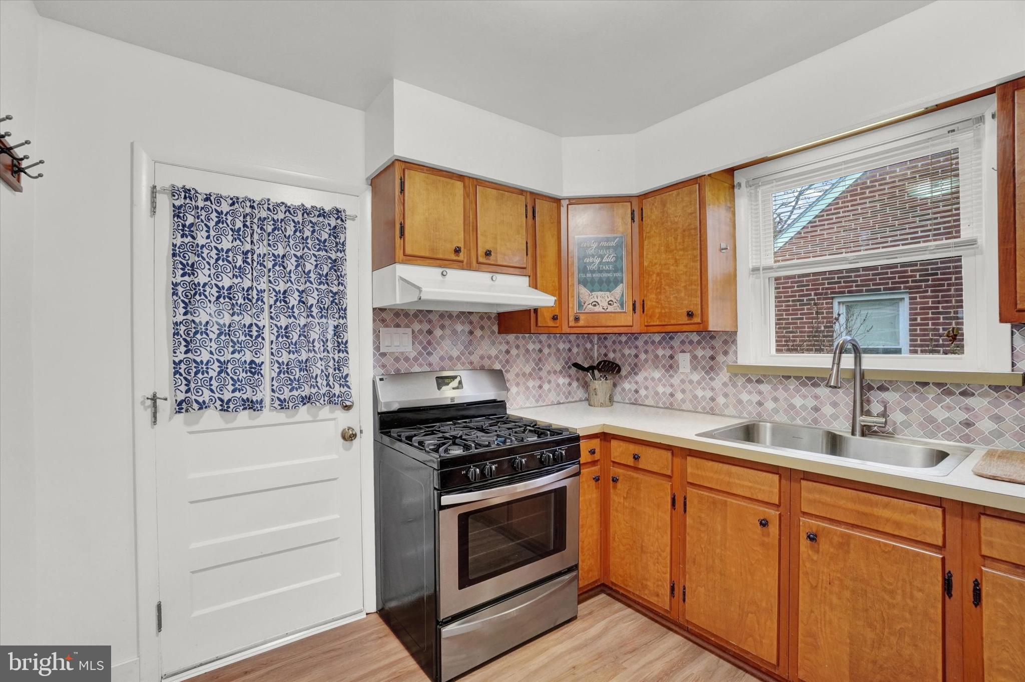 218 Wynwood Road York, PA 17402 - Photo 10 of 28 Gallery Image 10