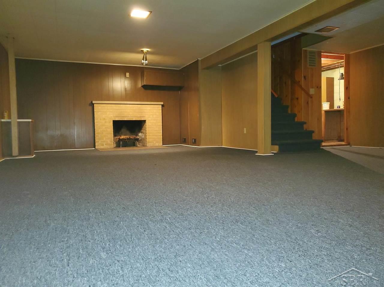 4162 South Washington Road Saginaw, MI 48601 - Photo 12 of 17 50057313-11.JPG