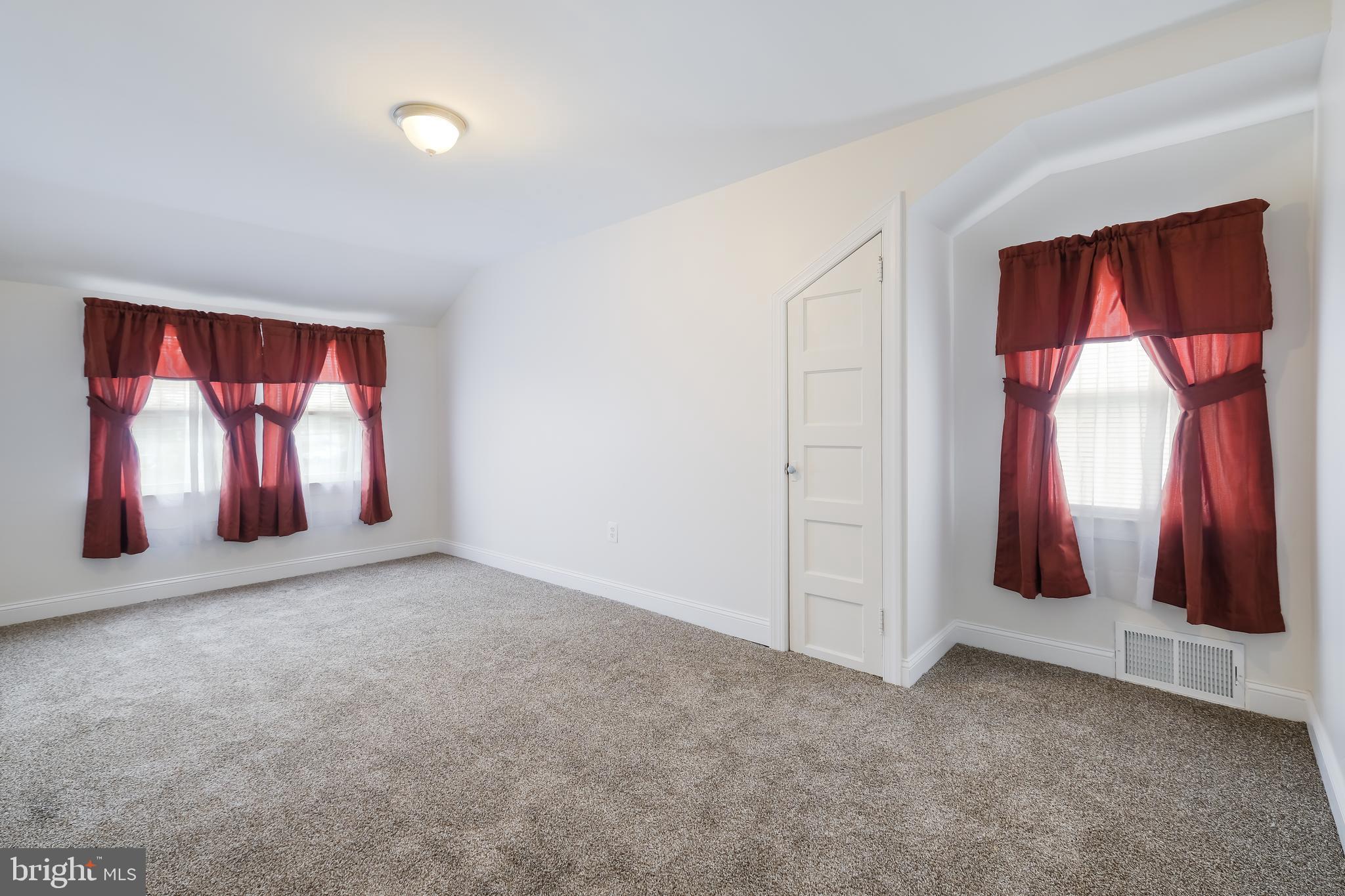 1046 3rd Avenue Croydon, PA 19021 - Photo 18 of 28 Gallery Image 18