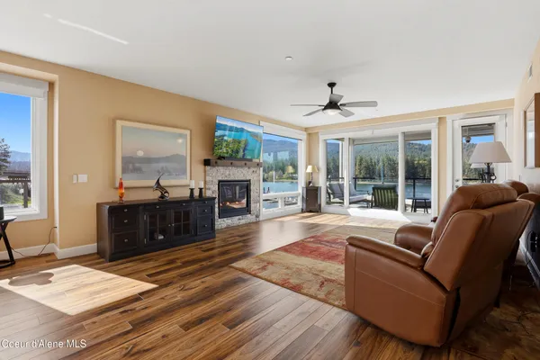 $1,250,000 | 447 West Waterside Drive, Unit 305, Post Falls, ID 83854