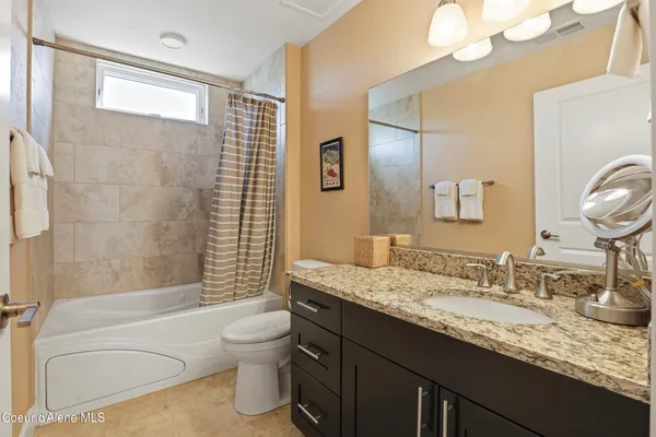 $1,250,000 | 447 West Waterside Drive, Unit 305, Post Falls, ID 83854