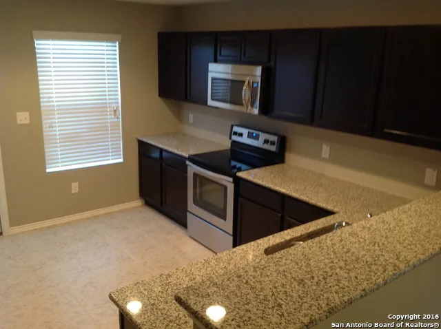 $1,750 | 3810 Misty Quail, Selma, TX 78154