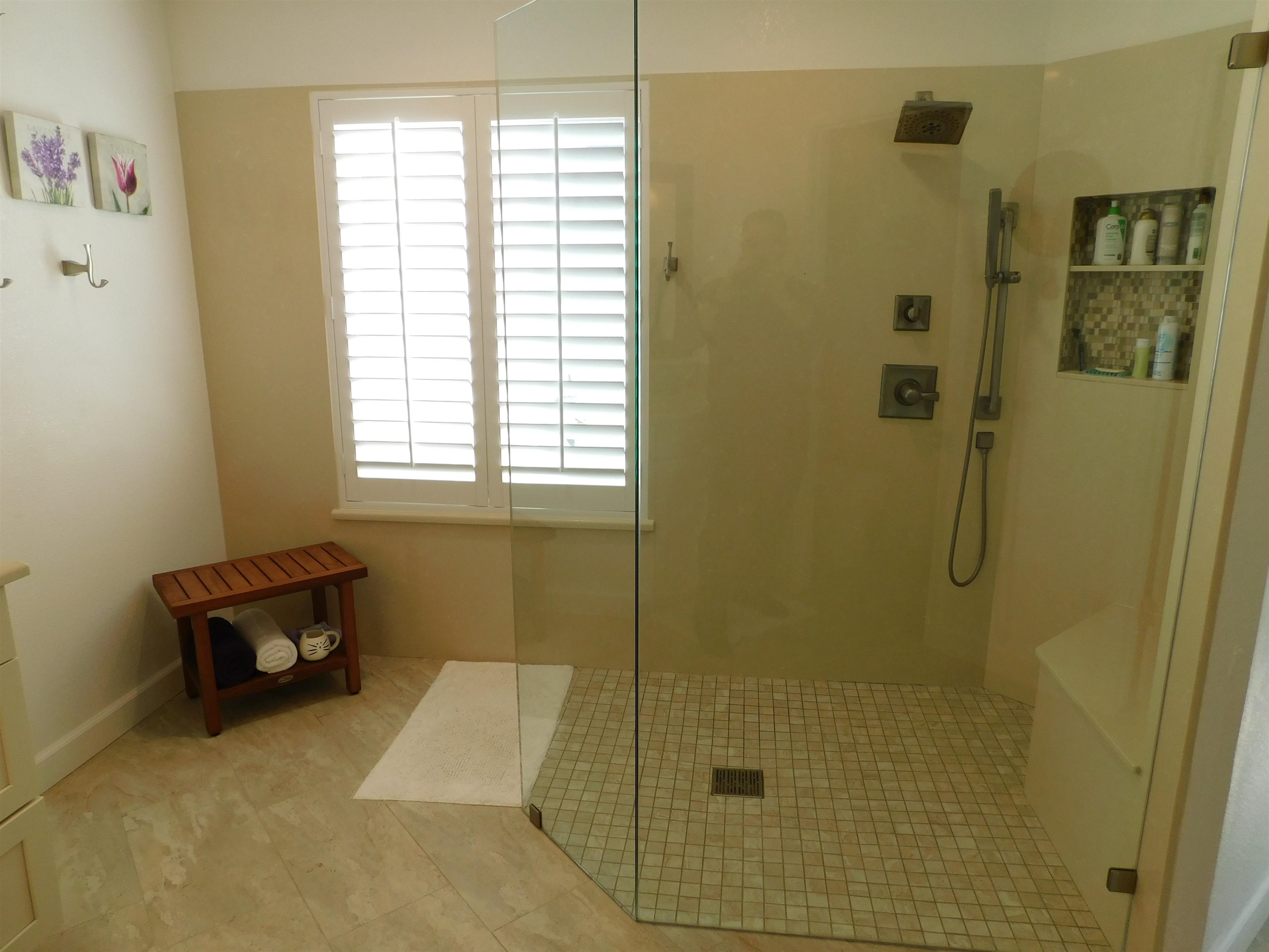 1169 Copper Cottage Lane Modesto, CA 95355 - Photo 23 of 42 a bathroom with a shower