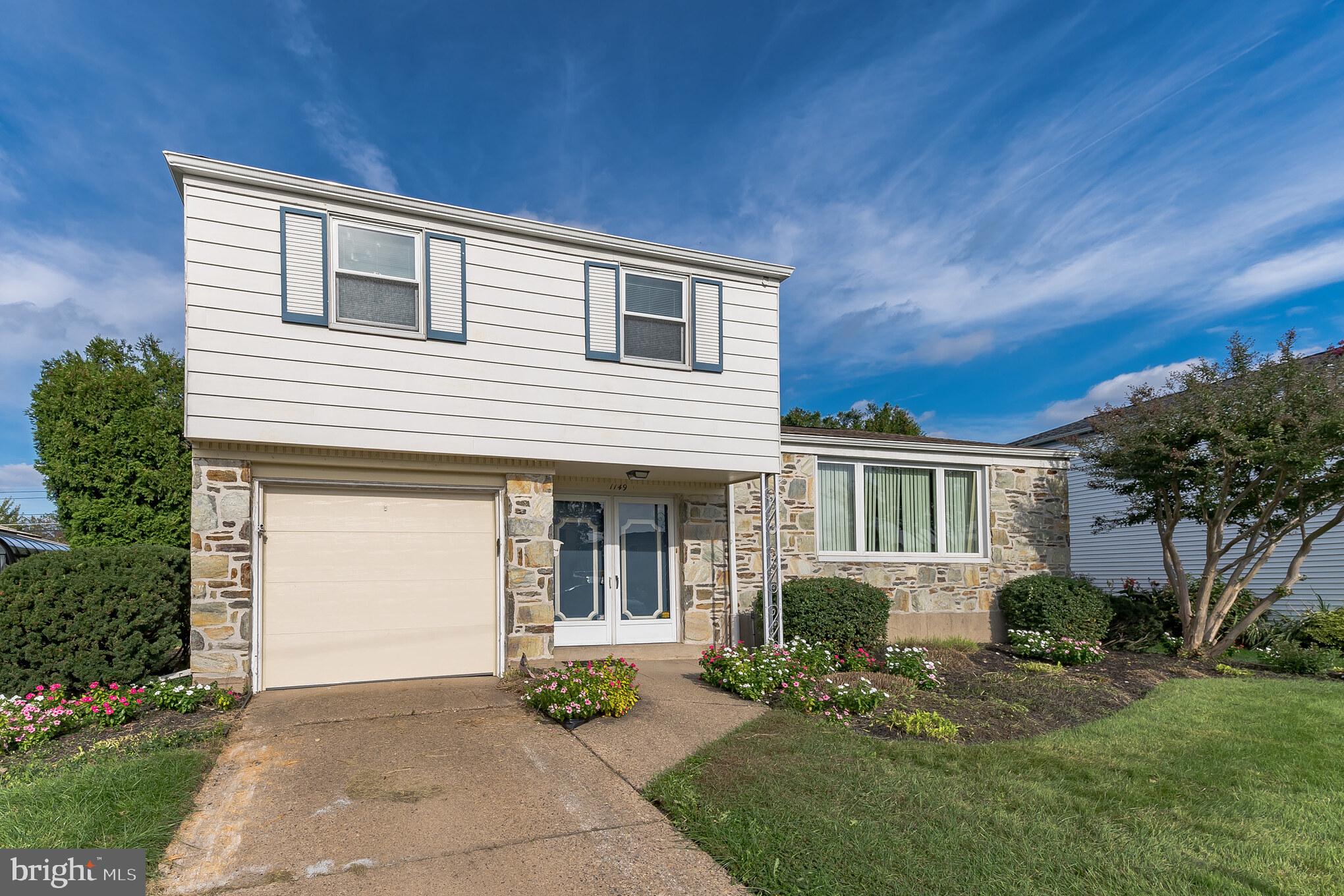 1149 Bloomdale Road Philadelphia, PA 19115 - Photo 1 of 37