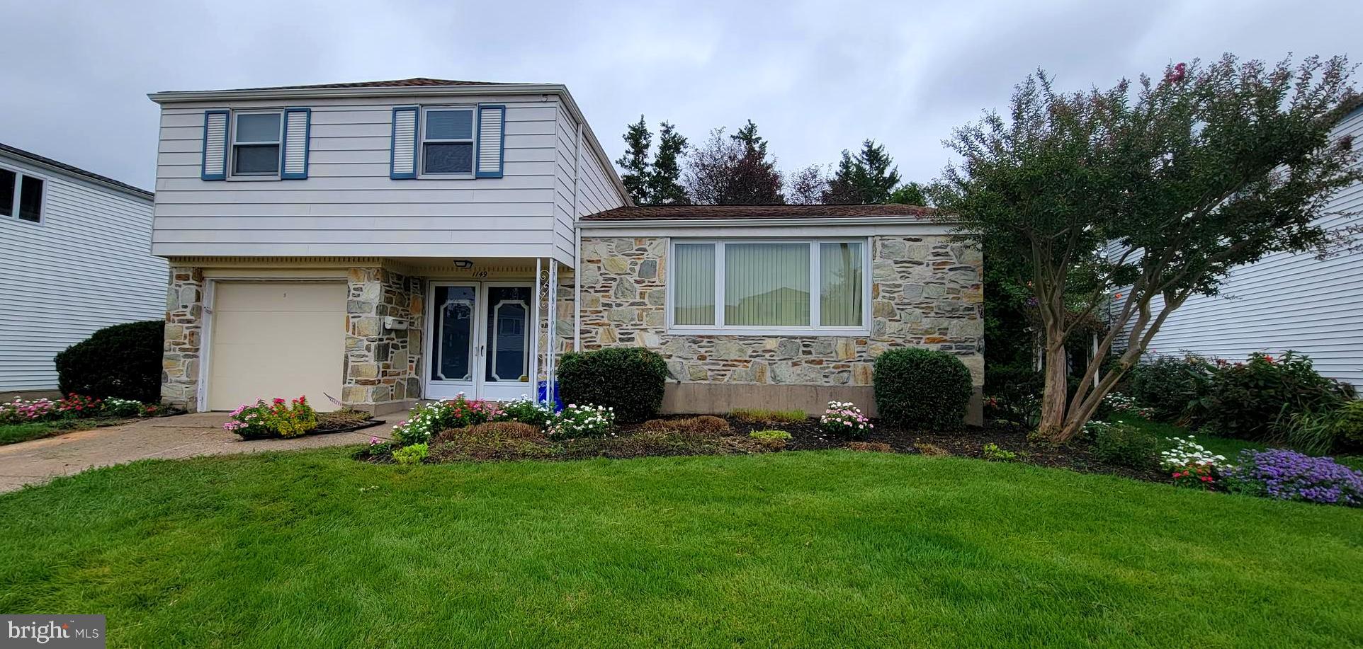 1149 Bloomdale Road Philadelphia, PA 19115 - Photo 2 of 37