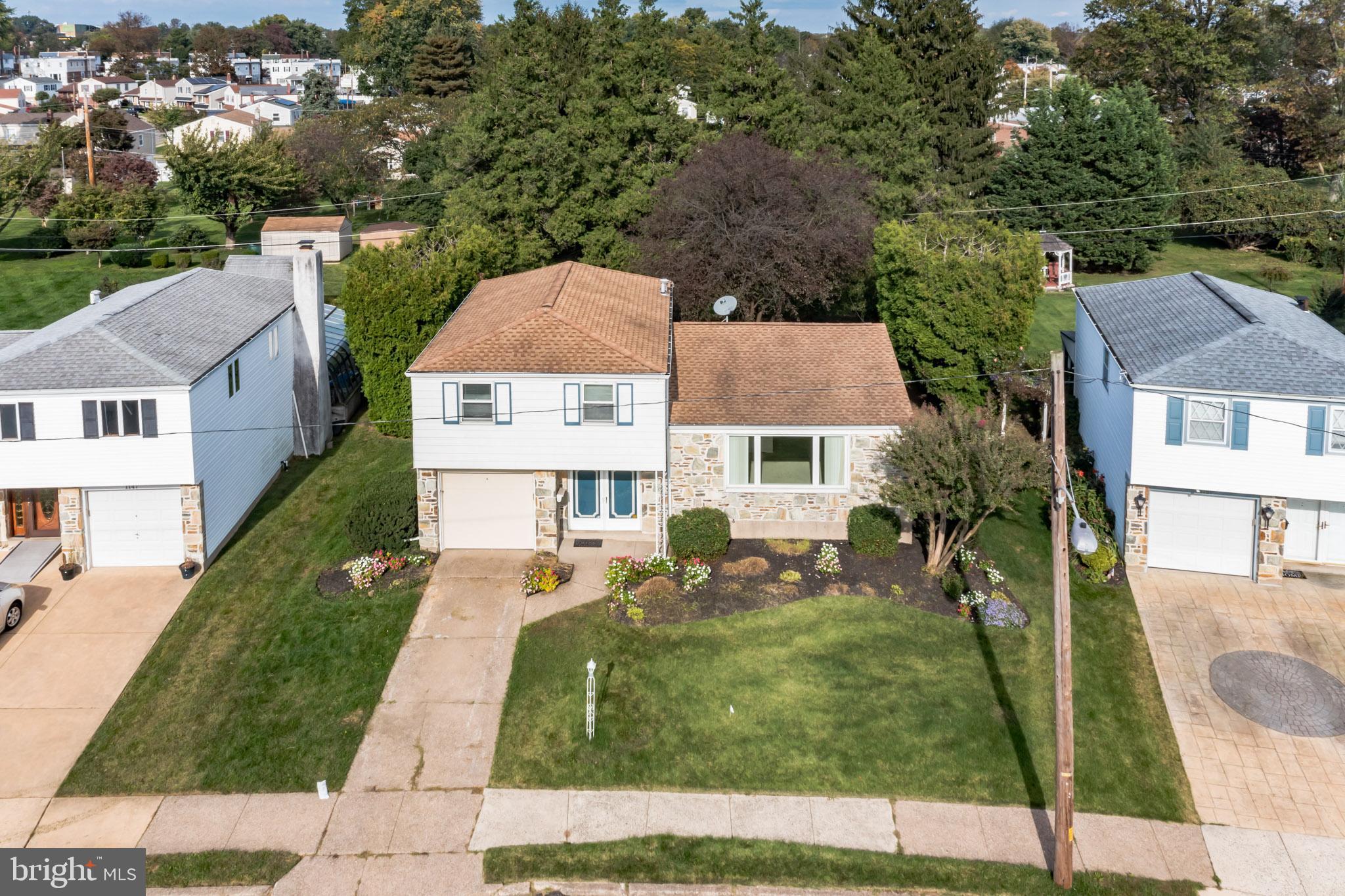 1149 Bloomdale Road Philadelphia, PA 19115 - Photo 3 of 37