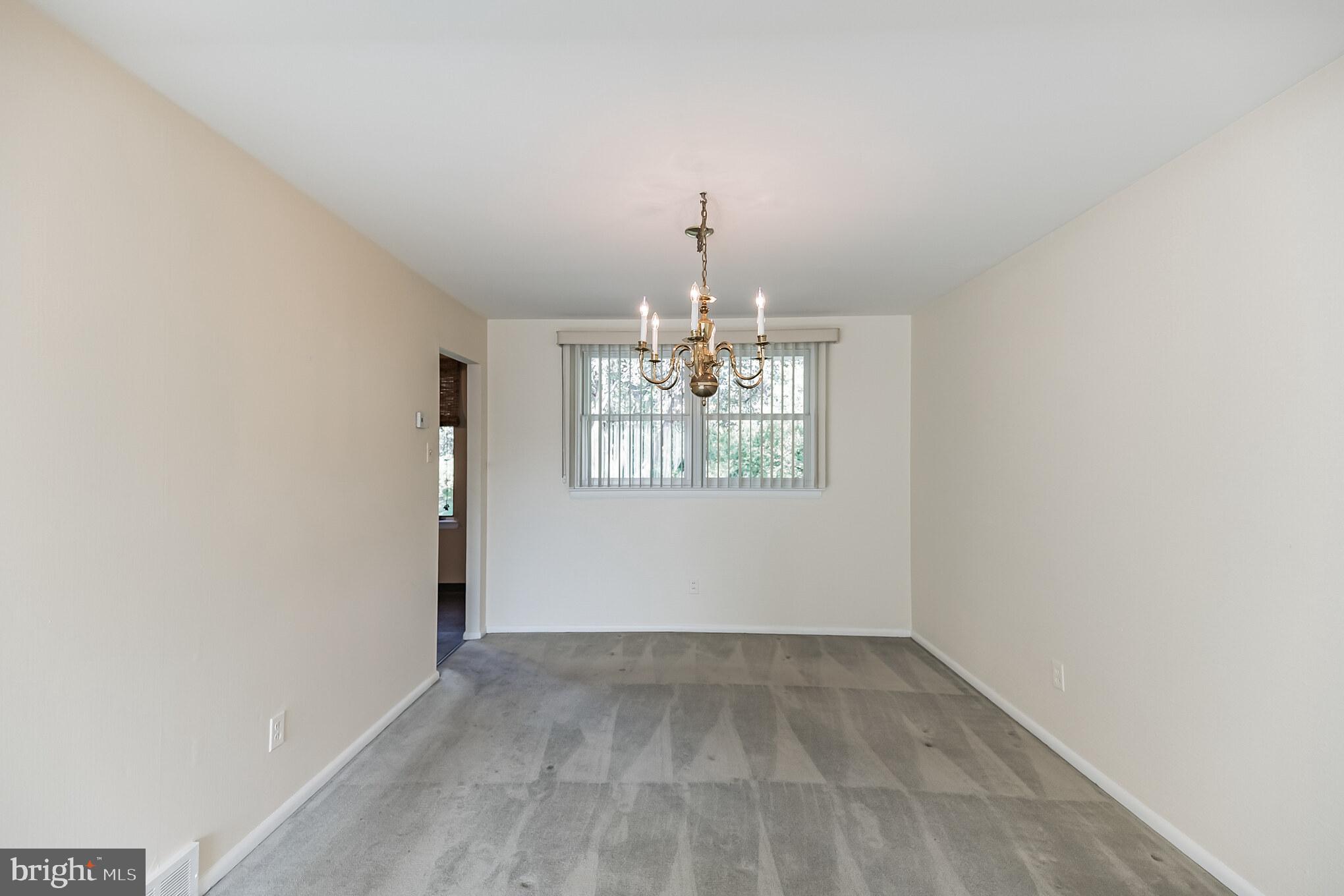 1149 Bloomdale Road Philadelphia, PA 19115 - Photo 8 of 37