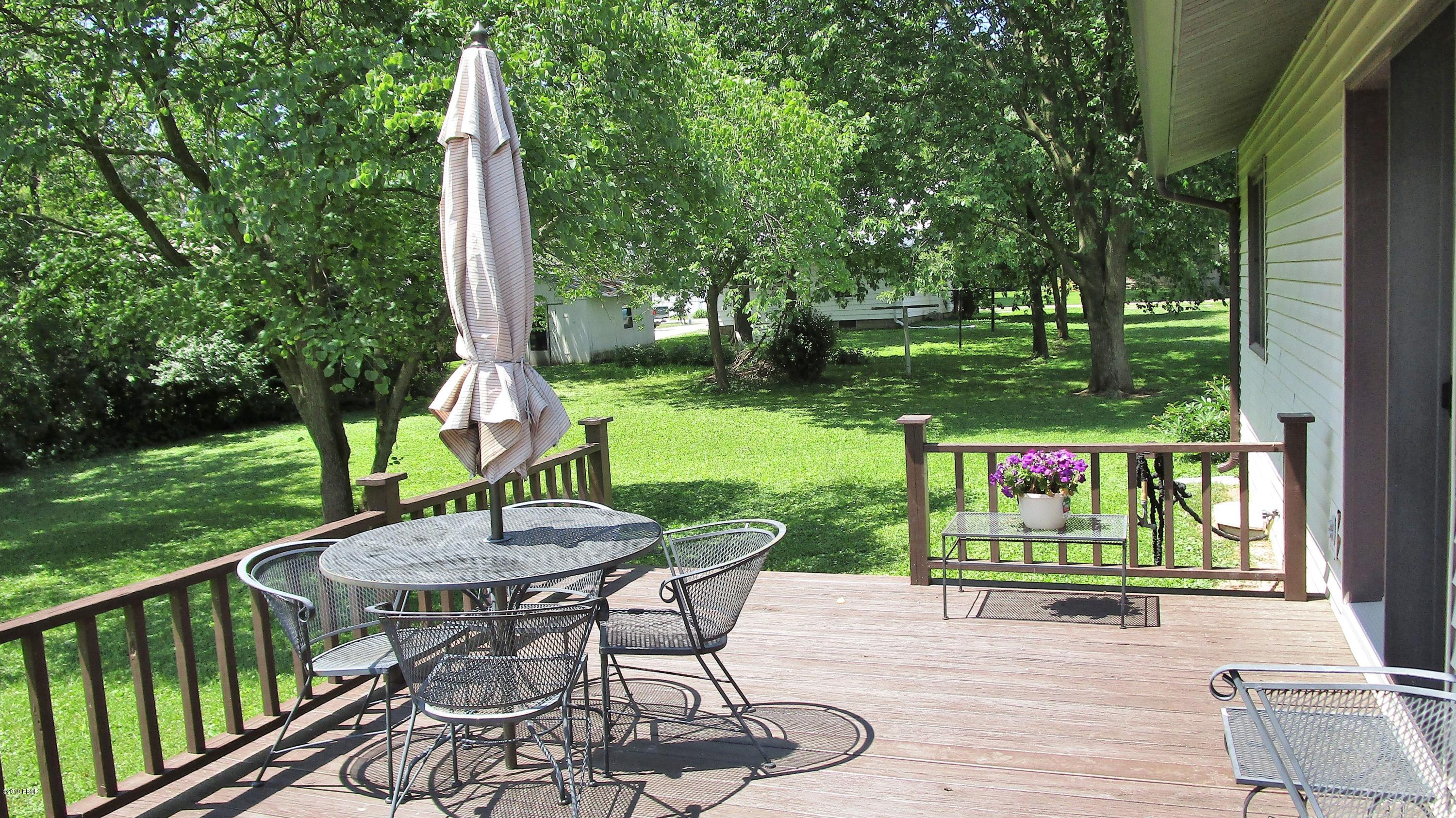 520 East 7th Street Flora, IL 62839 - Photo 11 of 50 Gallery Image 11