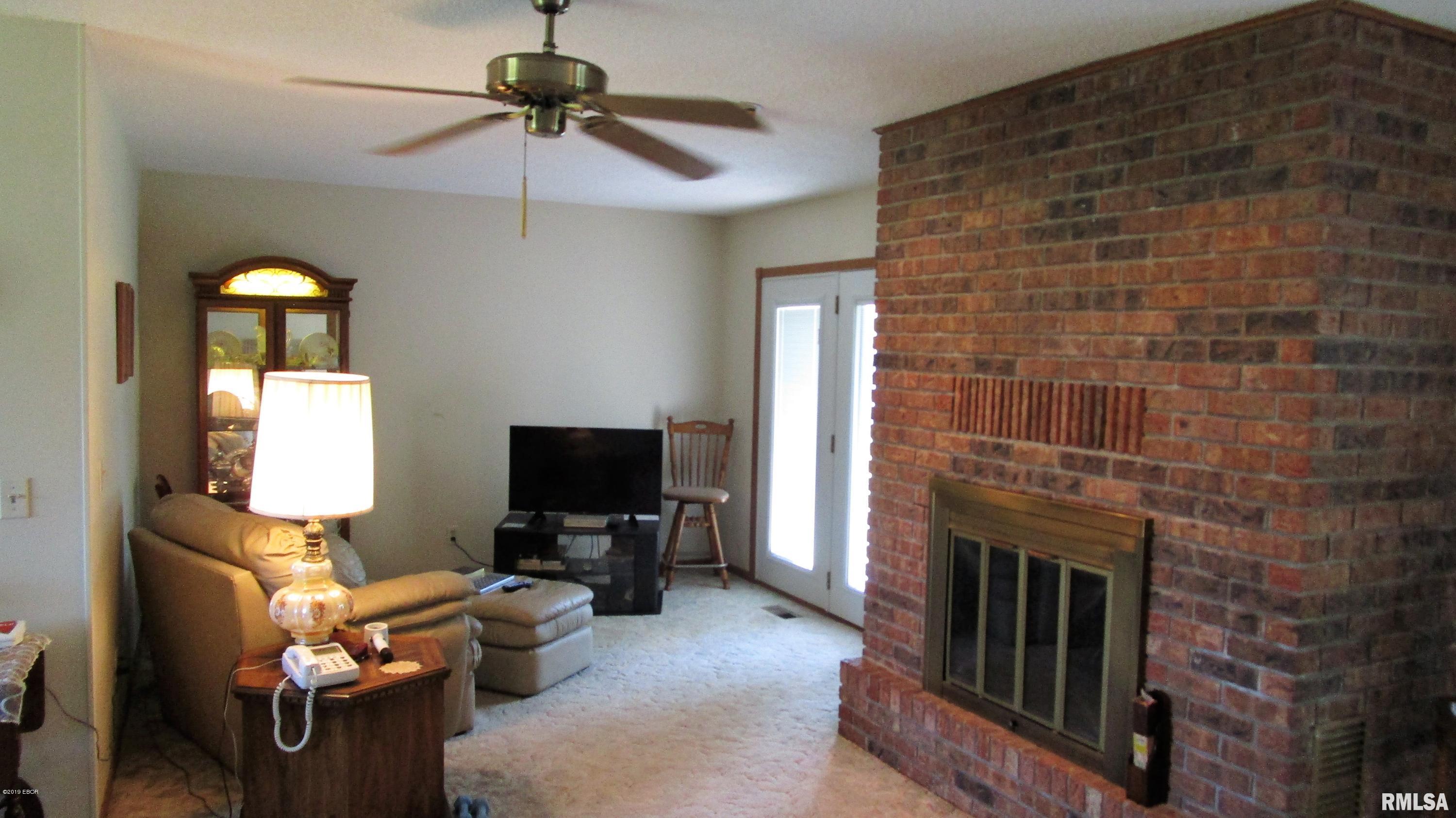 520 East 7th Street Flora, IL 62839 - Photo 23 of 50 Gallery Image 23