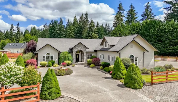 $979,000 | 9609 346th Street South, Roy, WA 98580