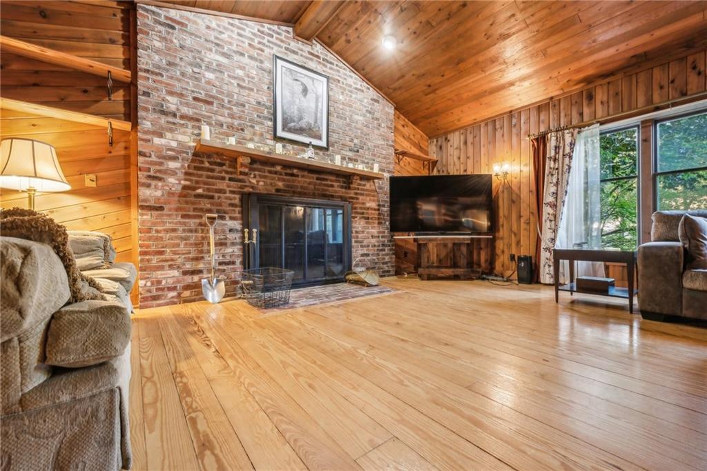 772 Zubal Road Apollo, PA 15613 - Photo 4 of 38 Gallery Image 4