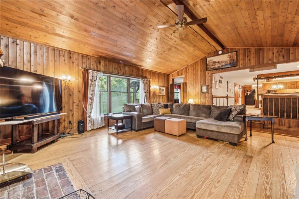 772 Zubal Road Apollo, PA 15613 - Photo 6 of 38 Gallery Image 6