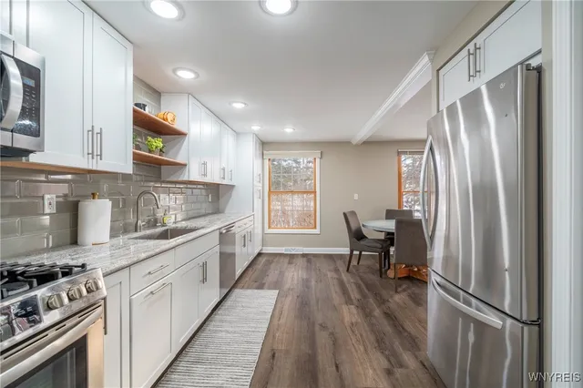 $349,000 | 27 Wellington Court North, Amherst, NY 14221