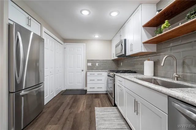 $349,000 | 27 Wellington Court North, Amherst, NY 14221