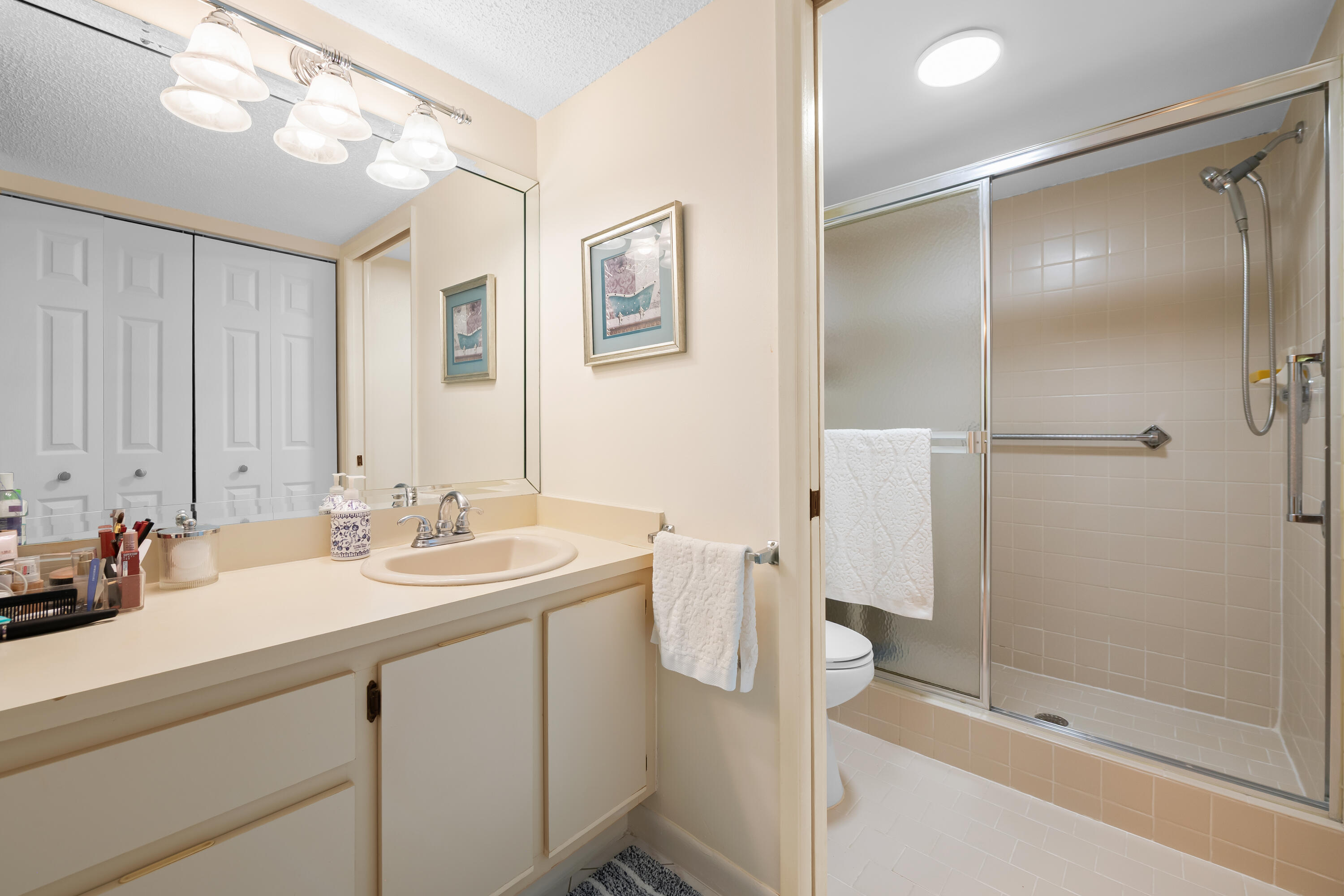 9095 Flynn Circle, Unit 2 Boca Raton, FL 33496 - Photo 13 of 40 DSC_7596