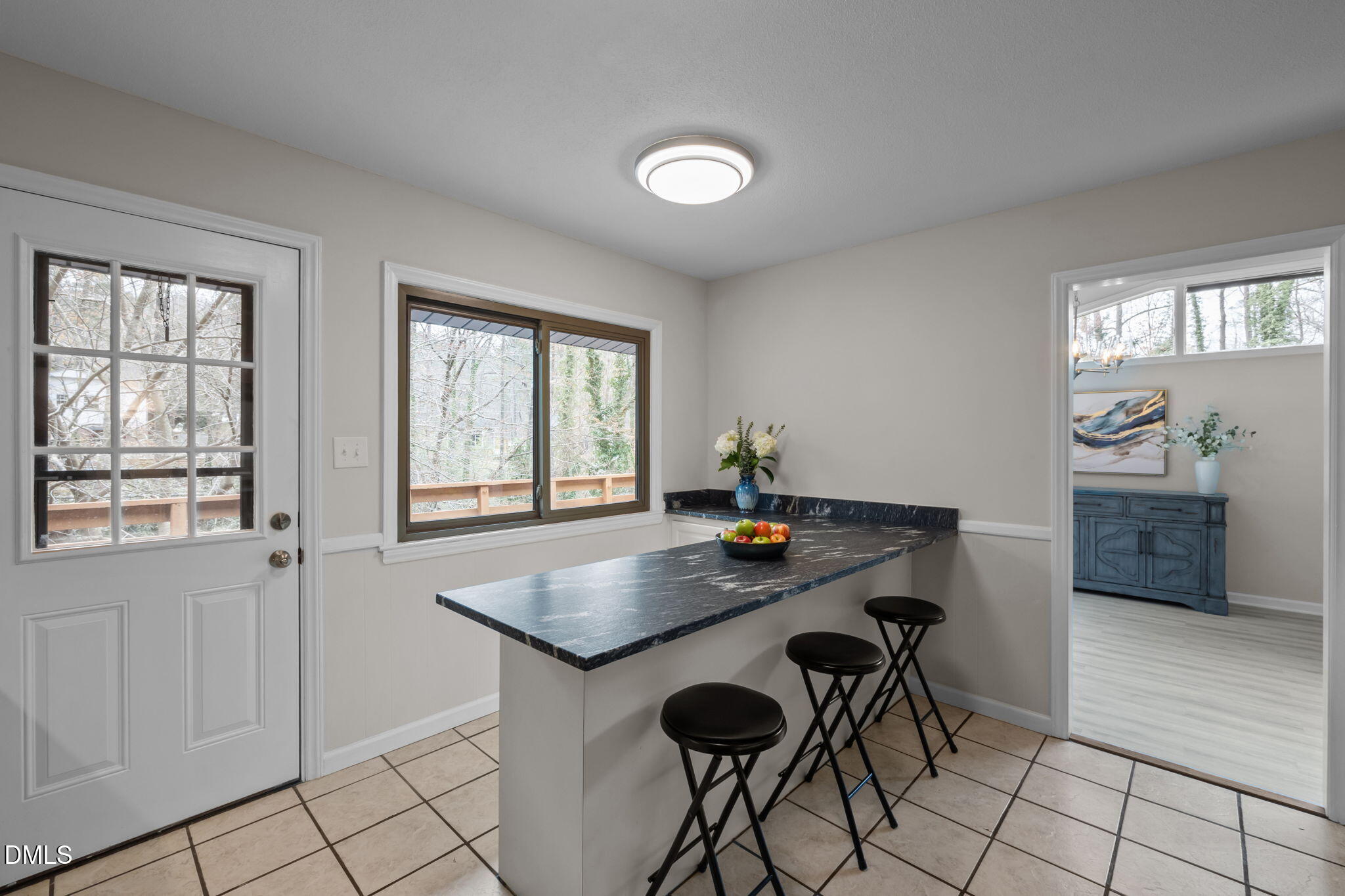 321 Brandywine Road Chapel Hill, NC 27516 - Photo 9 of 38 a view of a kitchen area