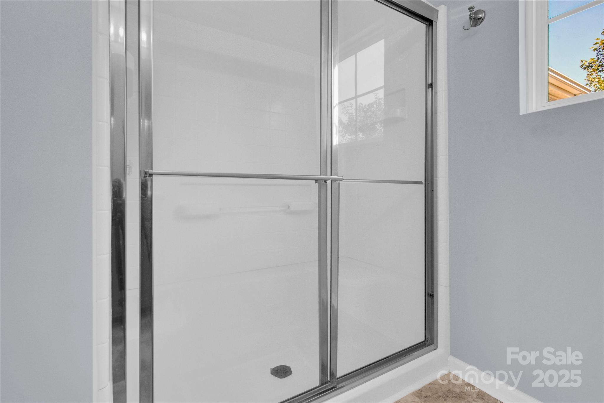 12418 Downy Birch Road Charlotte, NC 28227 - Photo 20 of 37 a view of bathroom