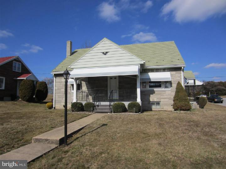 201 Montrose Boulevard Reading, PA 19607 - Photo 1 of 16 Gallery Image 1