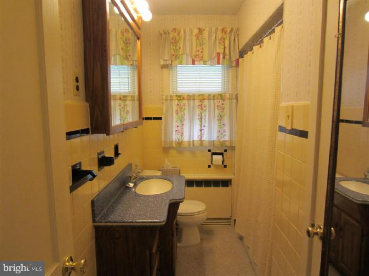 201 Montrose Boulevard Reading, PA 19607 - Photo 14 of 16 Gallery Image 14