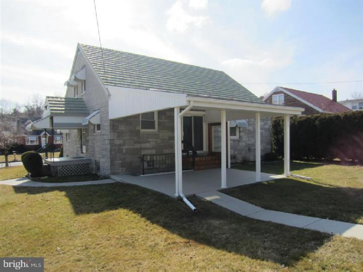 201 Montrose Boulevard Reading, PA 19607 - Photo 3 of 16 Gallery Image 3