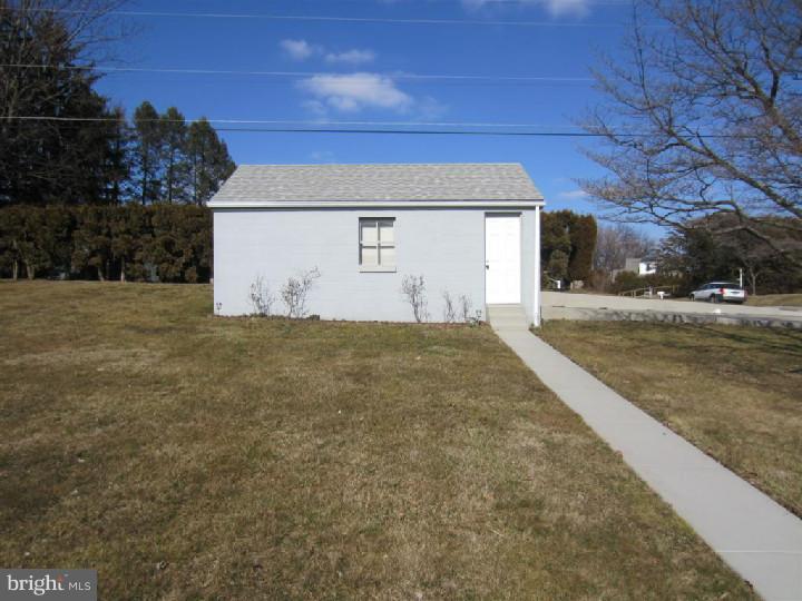 201 Montrose Boulevard Reading, PA 19607 - Photo 5 of 16 Gallery Image 5