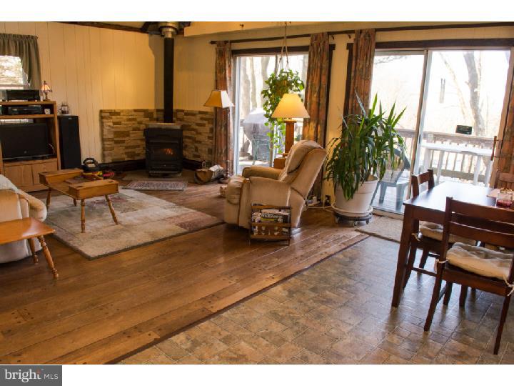 160 Morvale Road Easton, PA 18042 - Photo 6 of 24 Great Room