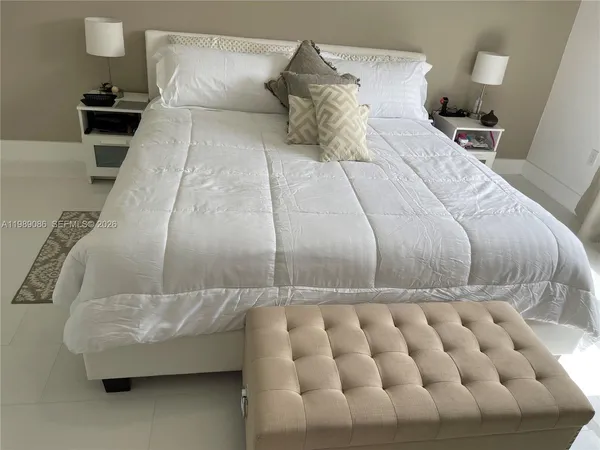$988,888 | 1236 Northwest 208th Street, Miami Gardens, FL 33169