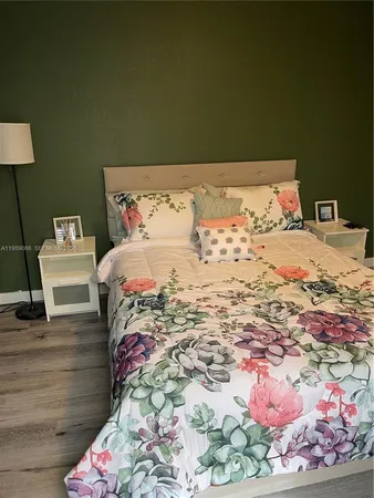 $988,888 | 1236 Northwest 208th Street, Miami Gardens, FL 33169