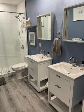 $988,888 | 1236 Northwest 208th Street, Miami Gardens, FL 33169