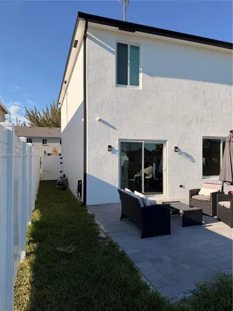 $988,888 | 1236 Northwest 208th Street, Miami Gardens, FL 33169