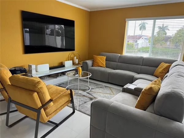 $988,888 | 1236 Northwest 208th Street, Miami Gardens, FL 33169