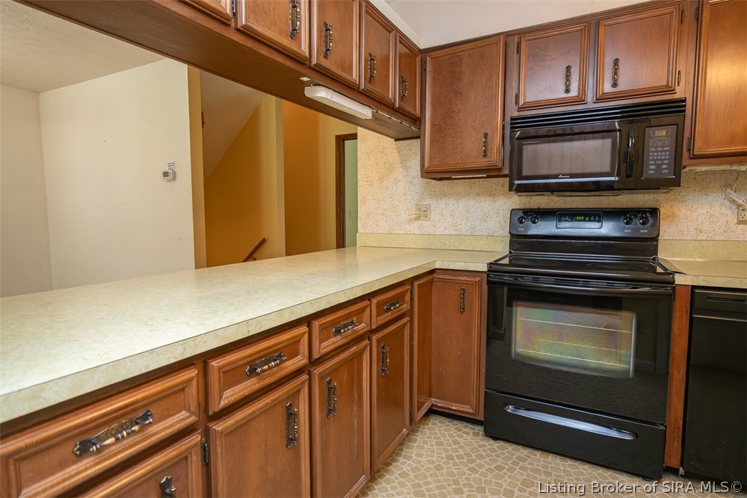 7587 Starlight Road Floyds Knobs, IN 47119 - Photo 41 of 99