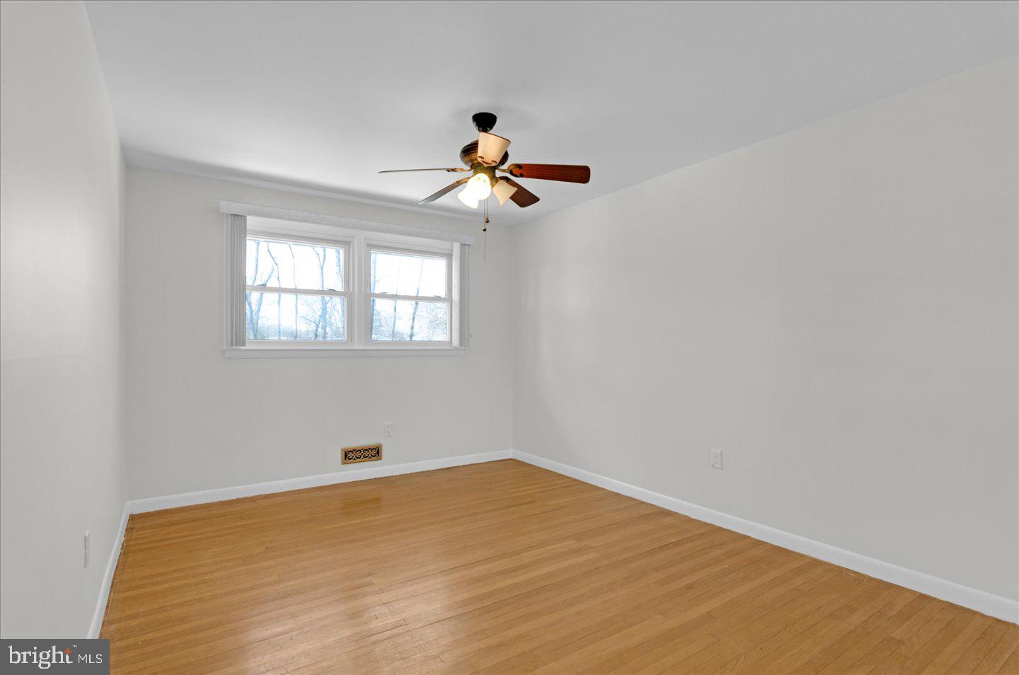 2161 Riverton Road Cinnaminson, NJ 08077 - Photo 29 of 60 Gallery Image 29