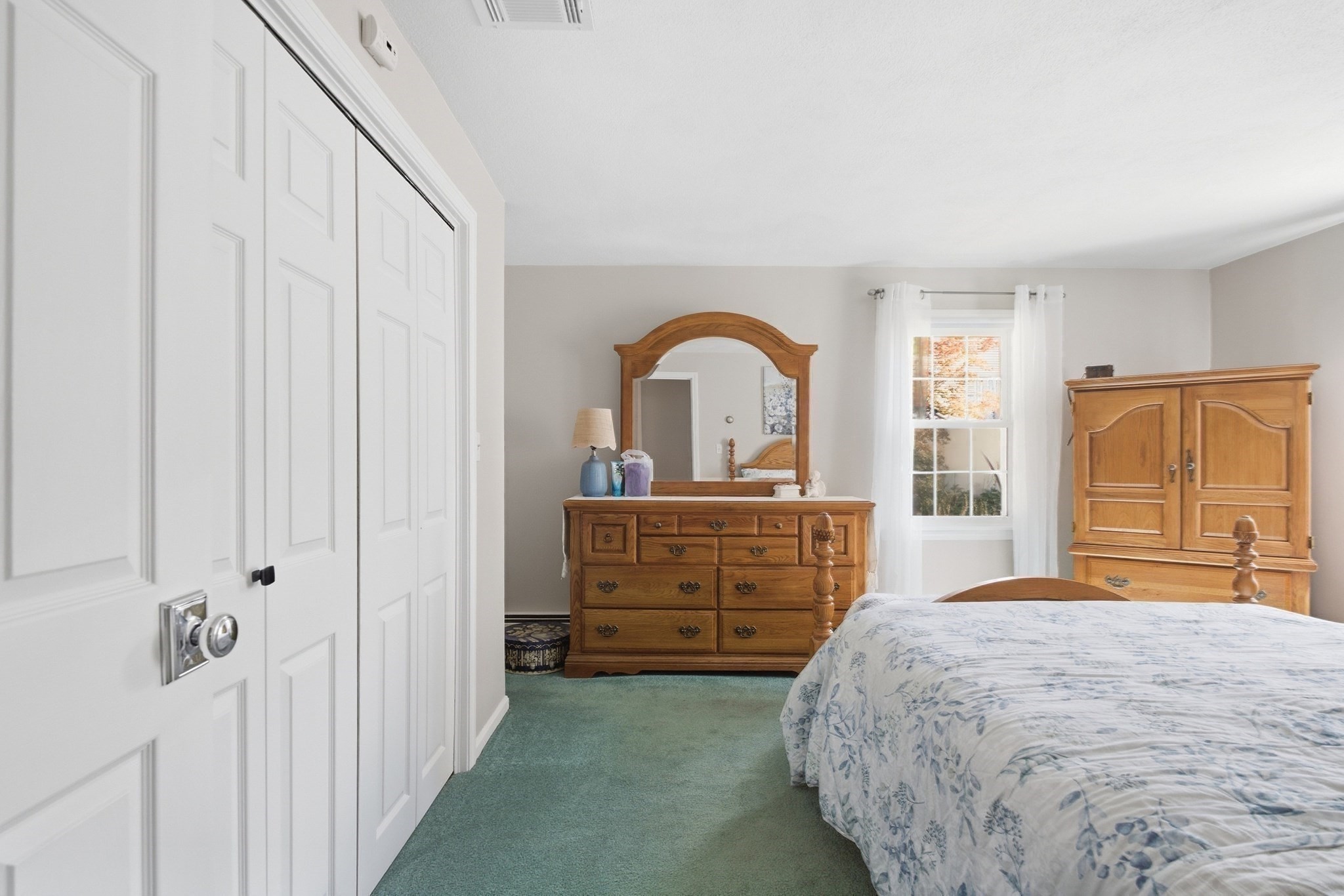 136 Maplewood Road Lynn, MA 01904 - Photo 17 of 37 Gallery Image 17