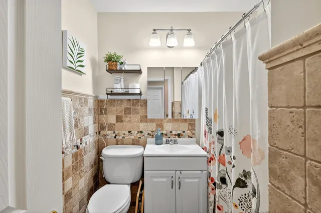 $869,000 | 21 West 15th Street, Bayonne, NJ 07002