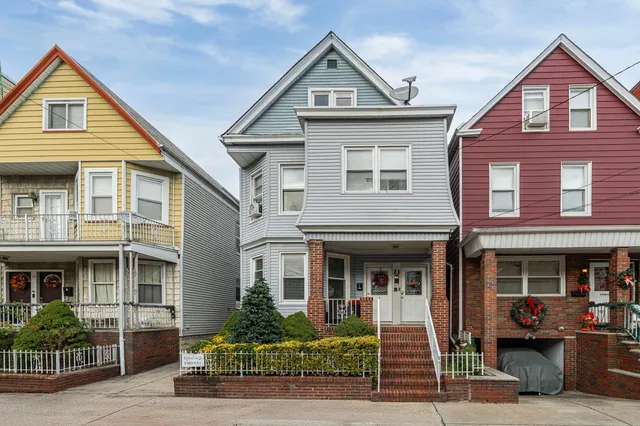 $869,000 | 21 West 15th Street, Bayonne, NJ 07002