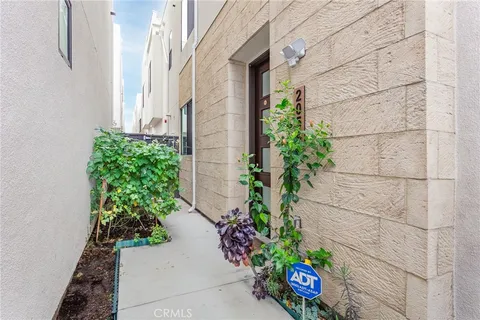 $939,900 | 2054 Mylitta, Gardena, CA 90249