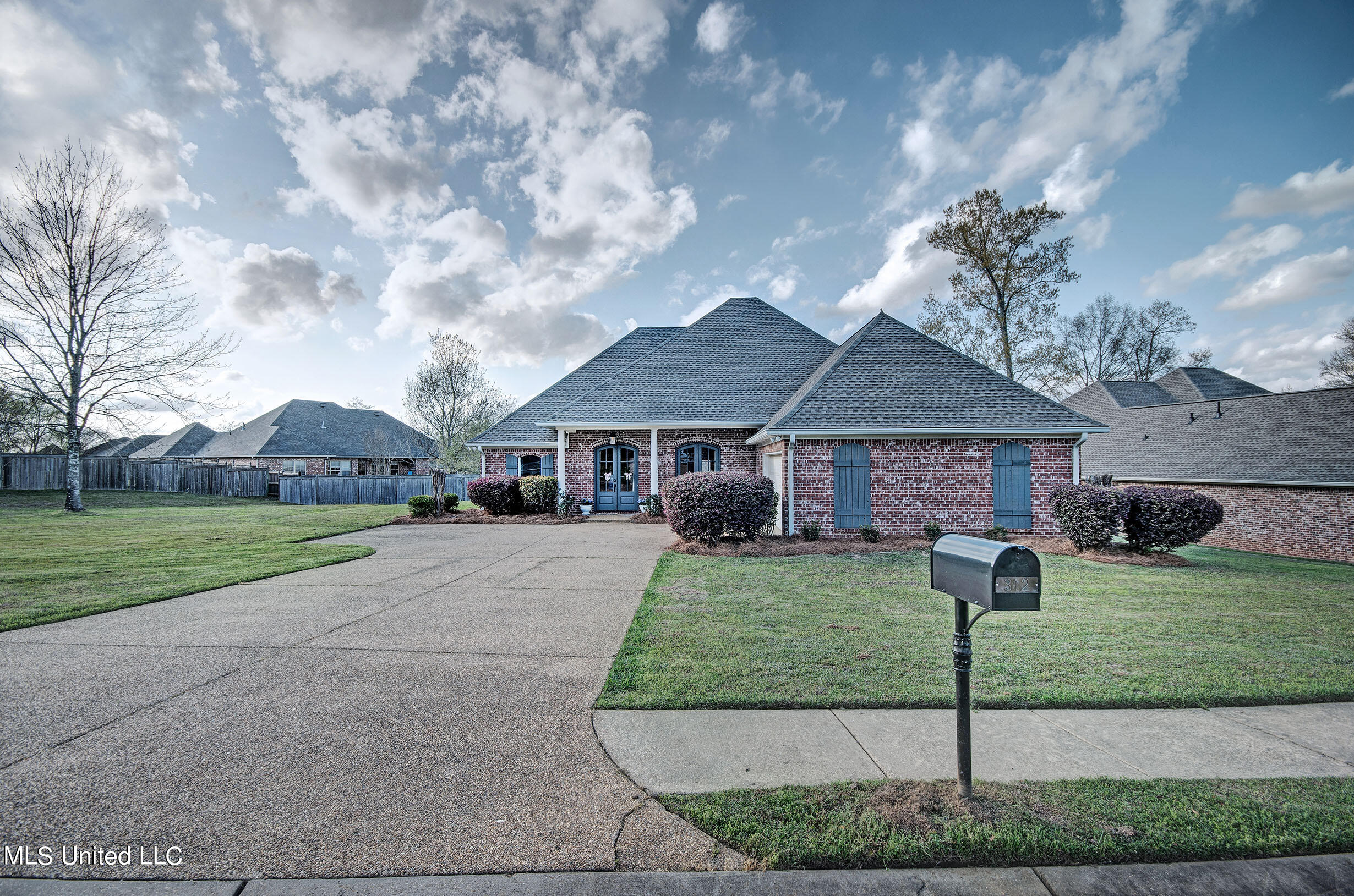 312 Cornerstone Drive Brandon, MS 39042 - Photo 4 of 38 IMGP2324_5_6