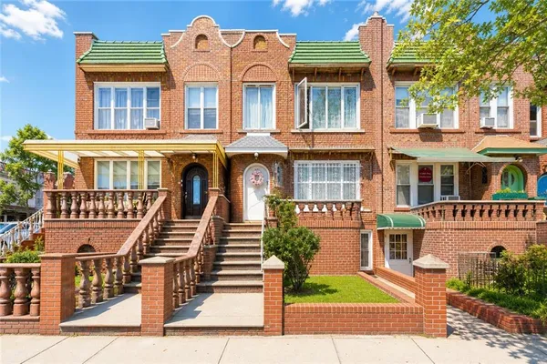 $1,850,000 | 251 Avenue P | Bensonhurst