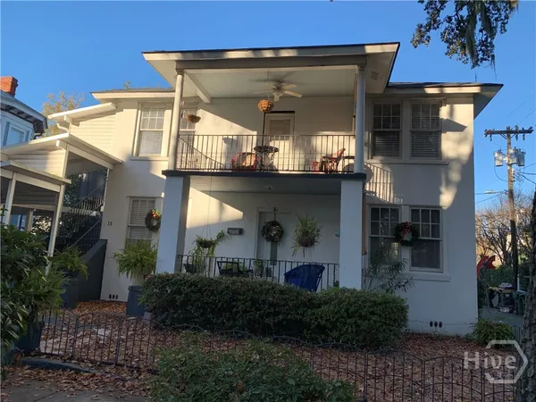 $1,650 | 18 West 36th Street, Unit UPPR, Savannah, GA 31401