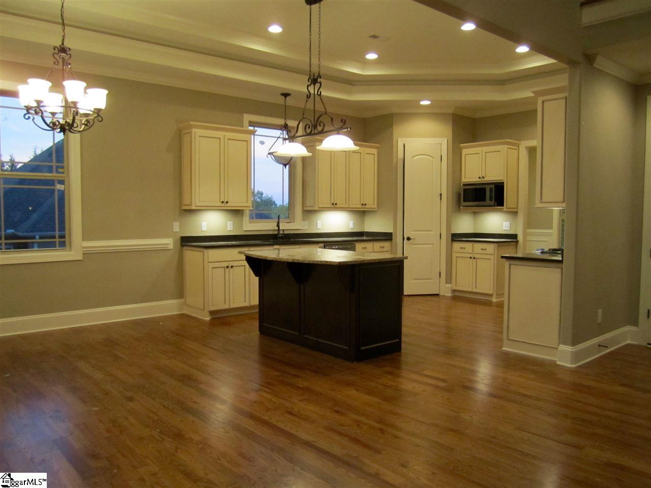 218 Sheffield Road Greer, SC 29651 - Photo 3 of 23