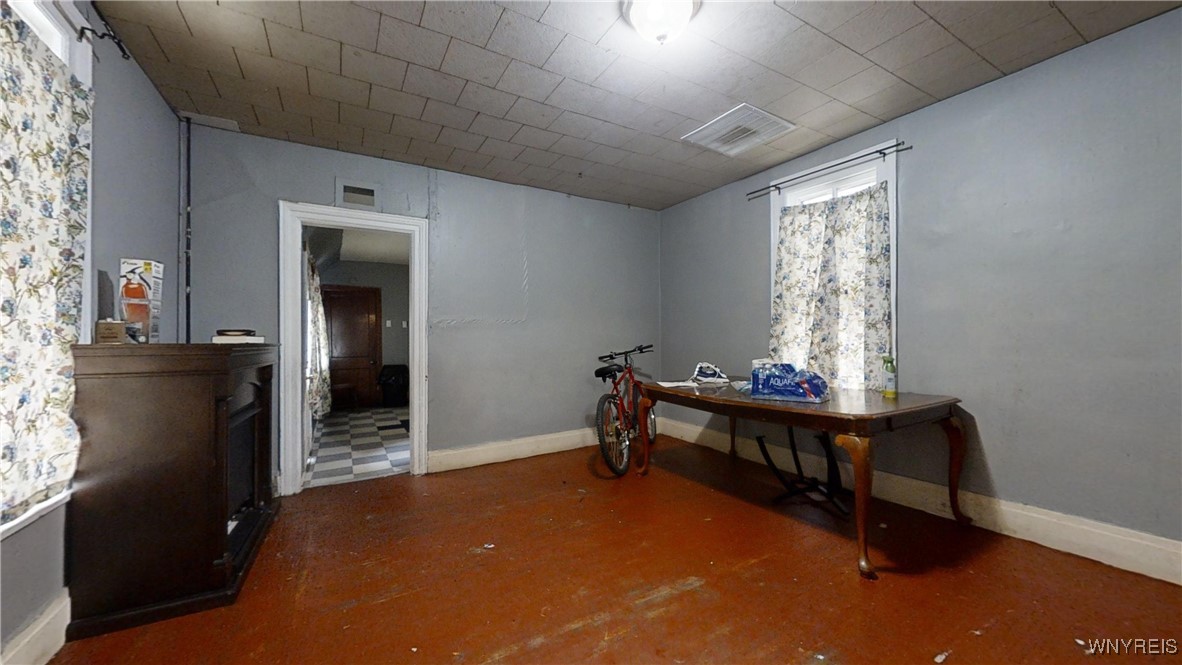 52 Dart Street Buffalo, NY 14213 - Photo 3 of 8