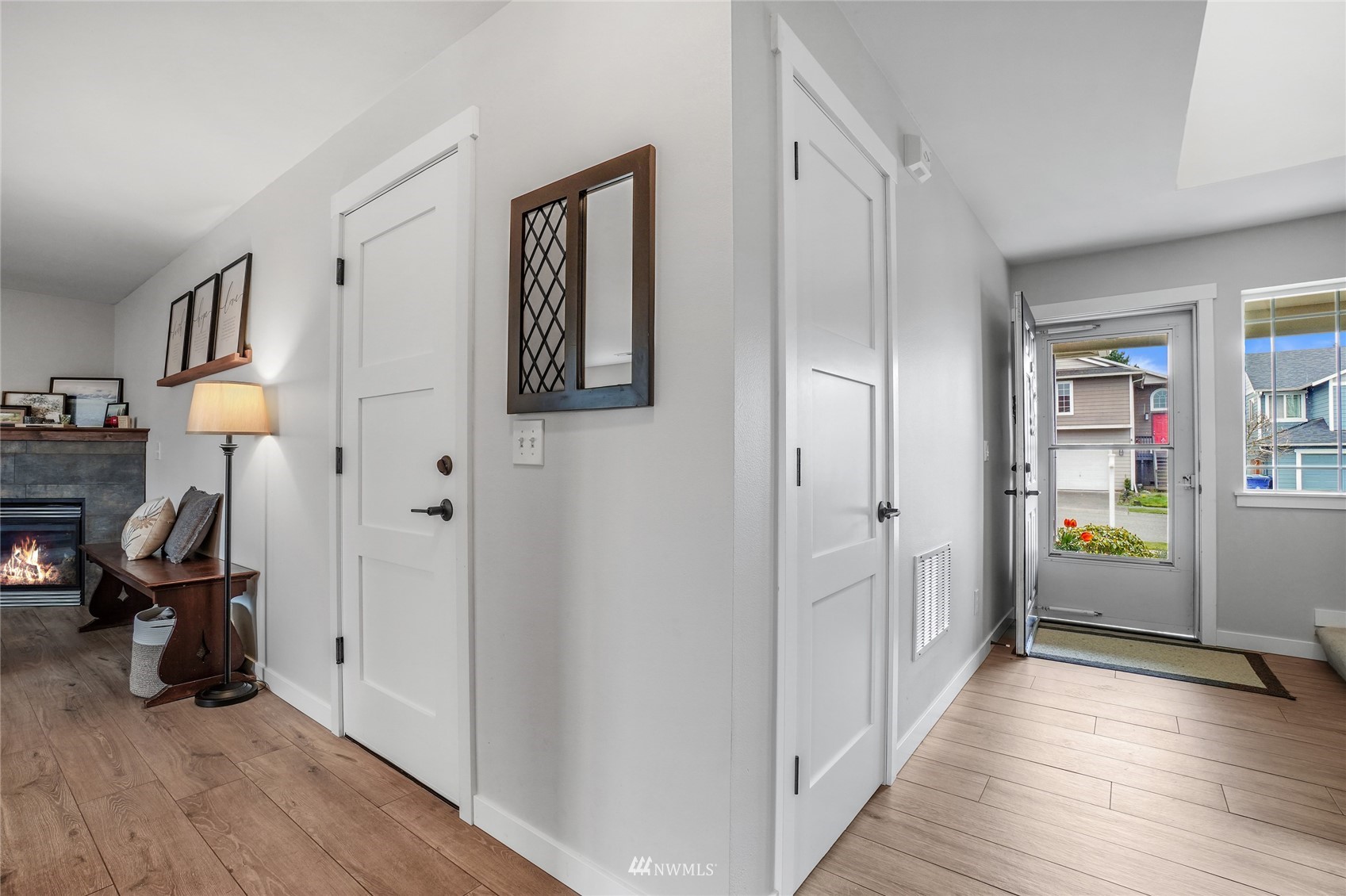 4027 152nd Place Southeast Bothell, WA 98012 - Photo 6 of 24