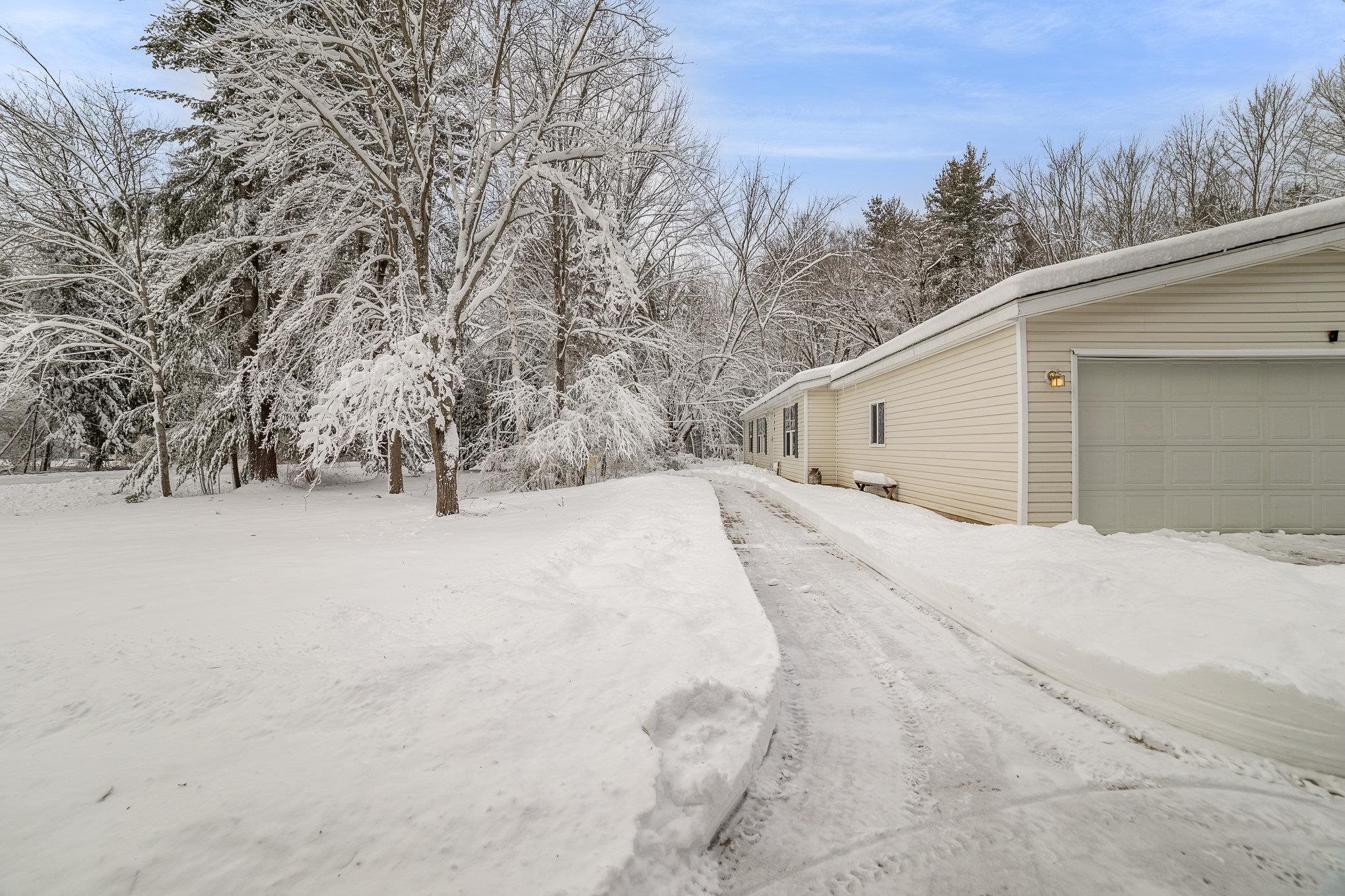 326 West Baker Road Hope, MI 48628 - Photo 31 of 35