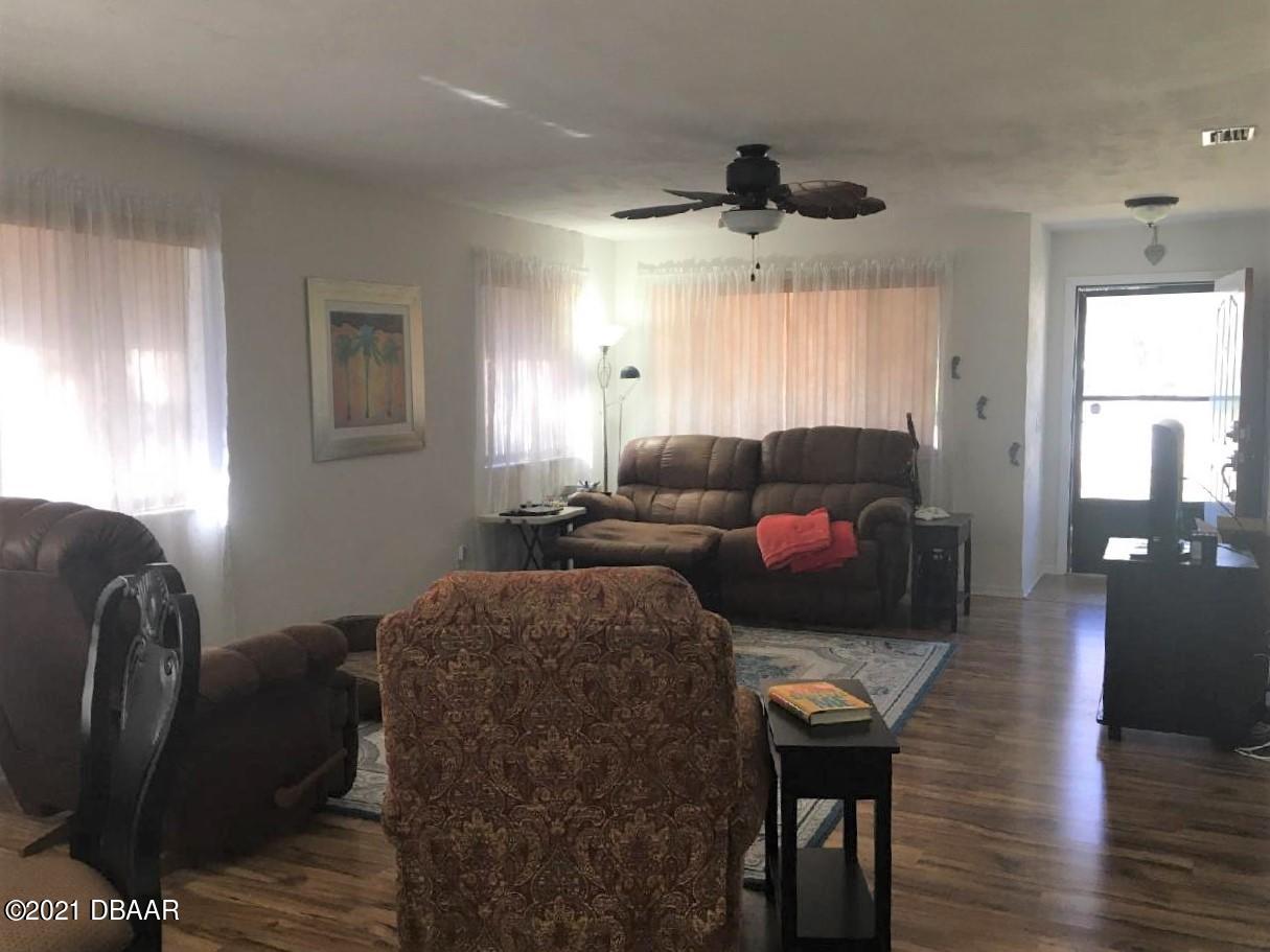 110 Grey Branch Road Port Orange, FL 32128 - Photo 5 of 17 .