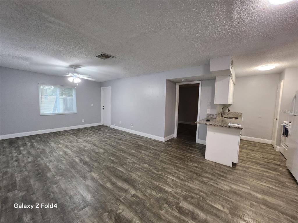 502 Golden Raintree Place Brandon, FL 33510 - Photo 7 of 22 Gallery Image 7