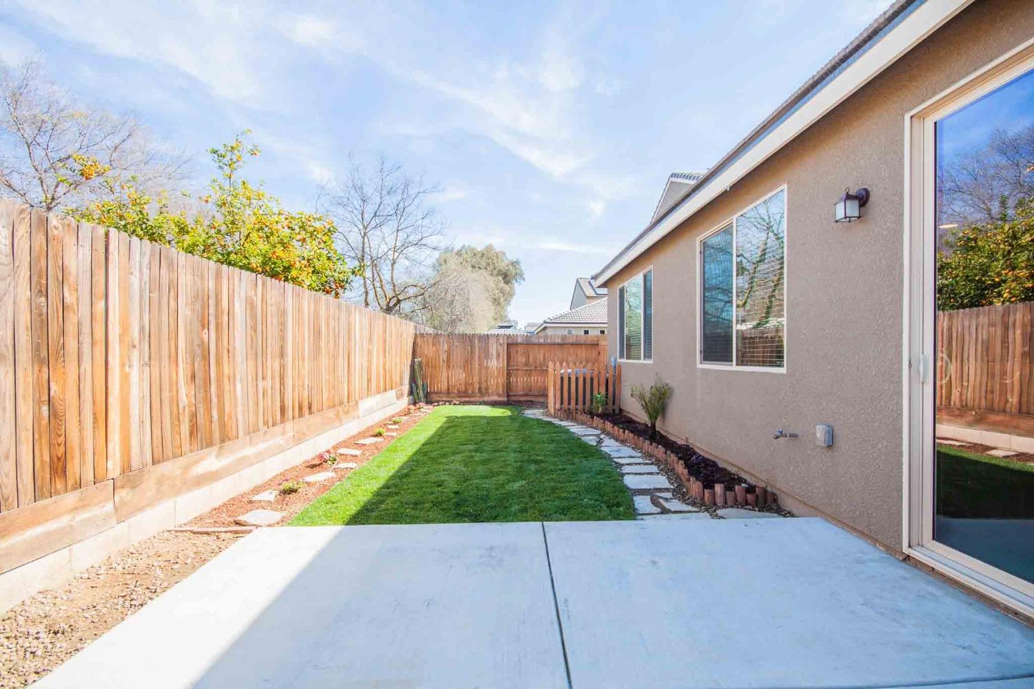 3439 Brimhall Lane Clovis, CA 93619 - Photo 39 of 43 a view of backyard with green space