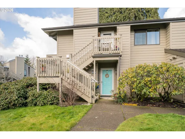 $260,000 | 2026 Lake Isle Drive, Eugene, OR 97401